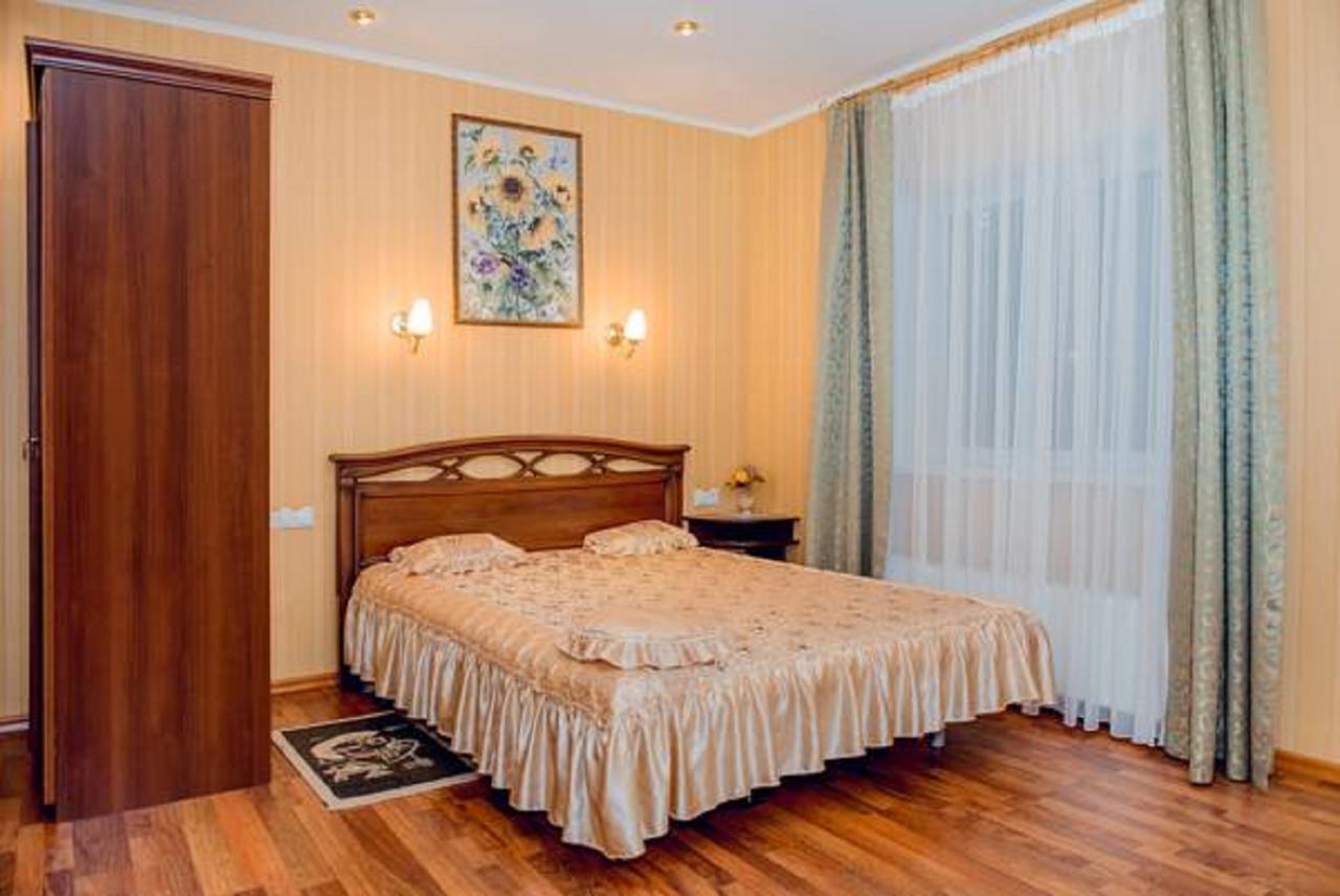Hotel Vivat Provincia Takhtaulove Bilik gambar